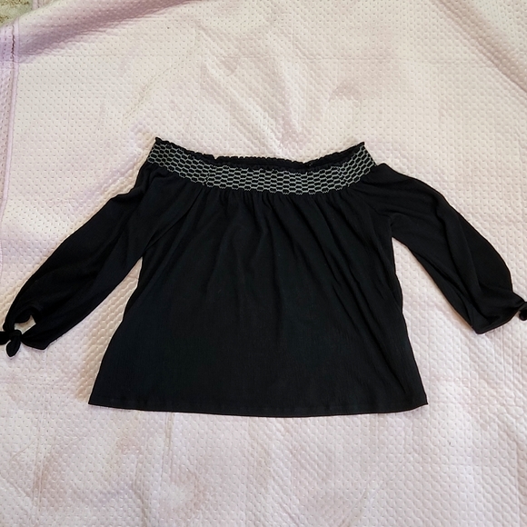 Tunic - Picture 1 of 3